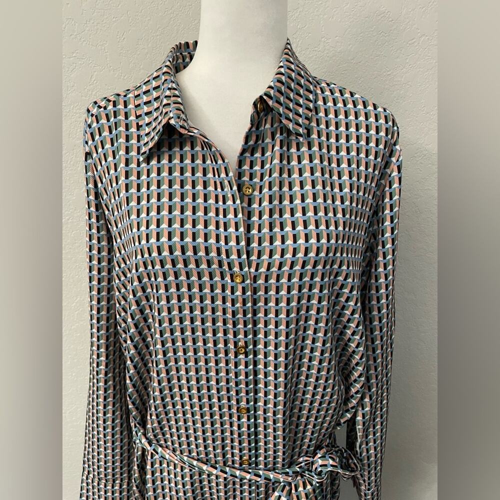 Neiman Marcus Geometric Patterned Button Down Dre… - image 2